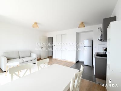 For rent Colombes 1 room 40 m2 Hauts de Seine (92700) photo 1