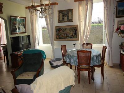 For sale Saint-dizant-du-gua 5 rooms 300 m2 Charente maritime (17240) photo 1