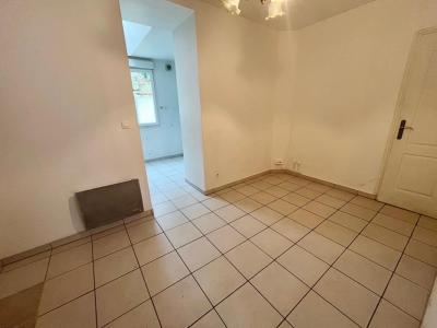 For sale Chambly 2 rooms 32 m2 Oise (60230) photo 2