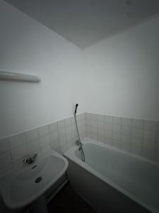 For sale Wattrelos 3 rooms 56 m2 Nord (59150) photo 4