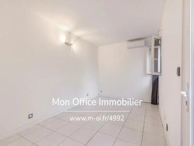 For sale Marseille-8eme-arrondissement 3 rooms 60 m2 Bouches du Rhone (13008) photo 2