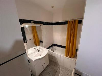 For rent Narbonne 1 room 26 m2 Aude (11100) photo 1