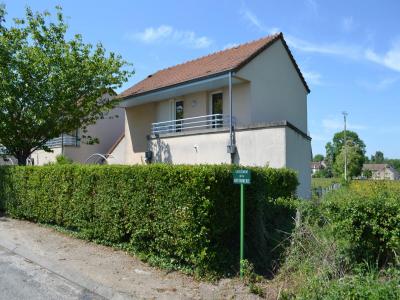 Annonce Location 3 pices Maison Ygrande 03