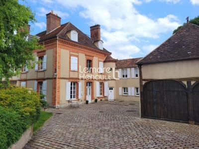 For sale Dreux 11 rooms 244 m2 Eure et loir (28100) photo 0