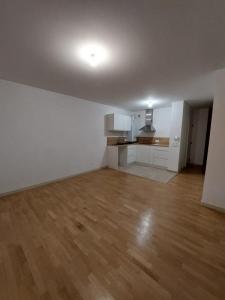 For rent Issy-les-moulineaux 1 room 46 m2 Hauts de Seine (92130) photo 0