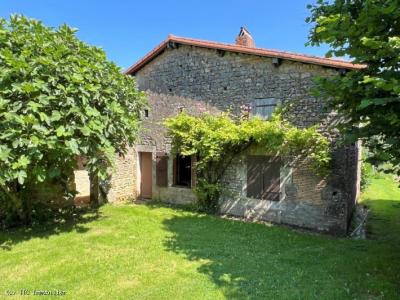 For sale Champagne-mouton 5 rooms 84 m2 Charente (16350) photo 2