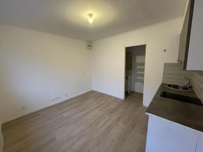 For rent Longuenesse 1 room 16 m2 Pas de calais (62219) photo 1