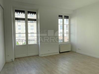 For rent Caluire-et-cuire 2 rooms 36 m2 Rhone (69300) photo 1