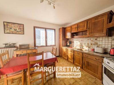 For sale Thyez 9 rooms 236 m2 Haute savoie (74300) photo 4