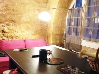 For rent Bordeaux 1 room 25 m2 Gironde (33000) photo 1