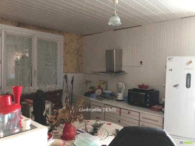 For sale Peruse 4 rooms 69 m2 Charente (16270) photo 2