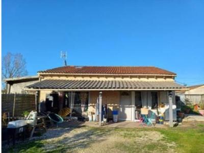 For sale Laruscade 4 rooms 83 m2 Gironde (33620) photo 0