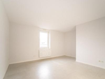 Louer Appartement 82 m2 Epinac