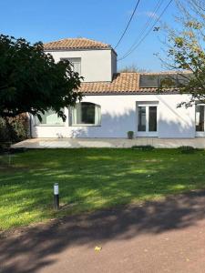 For sale Carignan-de-bordeaux 10 rooms 236 m2 Gironde (33360) photo 0