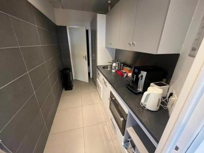 Louer Local commercial Antibes 55800 euros