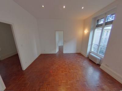 For rent Lyon-2eme-arrondissement 4 rooms 85 m2 Rhone (69002) photo 1