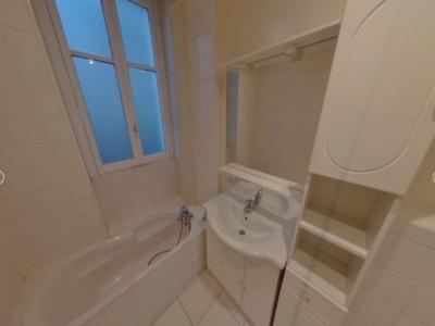 For rent Lyon-2eme-arrondissement 4 rooms 85 m2 Rhone (69002) photo 3