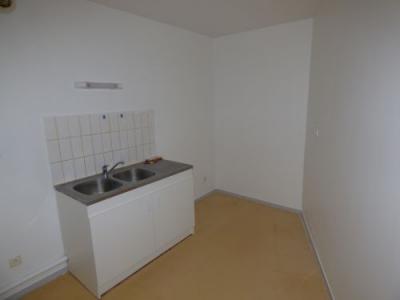 For rent Aubigny-sur-nere 3 rooms 67 m2 Cher (18700) photo 3