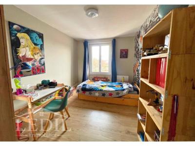 For sale Aydat 5 rooms 164 m2 Puy de dome (63970) photo 2