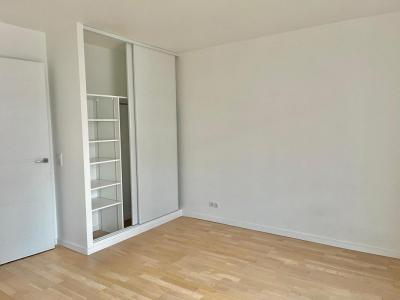 For rent Rueil-malmaison 1 room 32 m2 Hauts de Seine (92500) photo 1