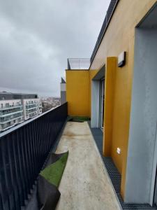 For rent Rueil-malmaison 4 rooms 80 m2 Hauts de Seine (92500) photo 3