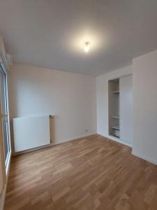 For rent Rueil-malmaison 4 rooms 80 m2 Hauts de Seine (92500) photo 4