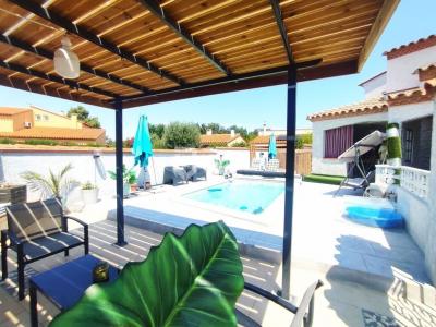 For sale Saleilles 6 rooms 180 m2 Pyrenees orientales (66280) photo 0