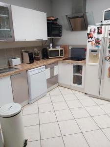 For sale Armentieres 5 rooms 90 m2 Nord (59280) photo 3