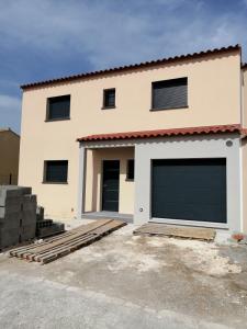 For sale Saint-laurent-de-la-salanque 4 rooms 80 m2 Pyrenees orientales (66250) photo 0