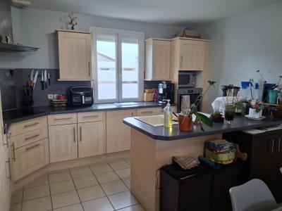 For sale Chemille 7 rooms 130 m2 Maine et loire (49120) photo 3