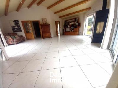 For sale Roche-sur-yon 7 rooms 138 m2 Vendee (85000) photo 0