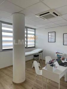 Acheter Bureau 90 m2 Nimes