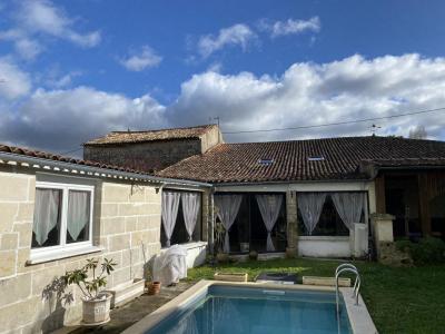 For sale Floirac 10 rooms 272 m2 Charente maritime (17120) photo 0