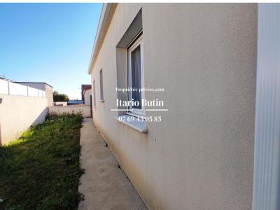 For sale Tourbes 4 rooms 93 m2 Herault (34120) photo 2