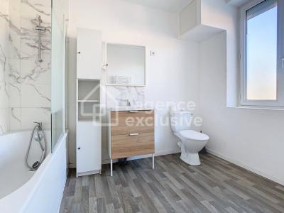 For sale Lille 4 rooms 90 m2 Nord (59000) photo 4