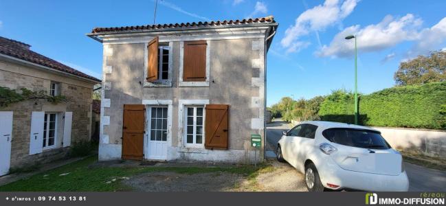 For sale 4 rooms 88 m2 Vendee (85200) photo 0