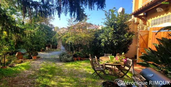 For sale Pierrefeu-du-var 8 rooms 300 m2 Var (83390) photo 2