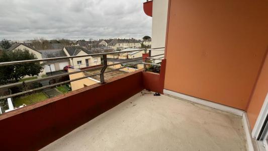 For sale Angers 4 rooms 79 m2 Maine et loire (49100) photo 2