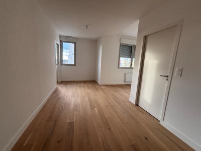 For rent Nantes 2 rooms 35 m2 Loire atlantique (44200) photo 3