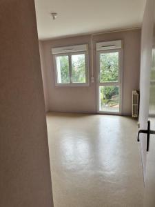 Louer Appartement 69 m2 Commentry