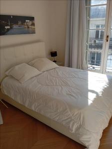 For rent Paris-6eme-arrondissement 3 rooms 85 m2 Paris (75006) photo 4