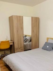 For rent Courbevoie 2 rooms 40 m2 Hauts de Seine (92400) photo 0