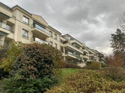 Acheter Appartement Charbonnieres-les-bains 425000 euros