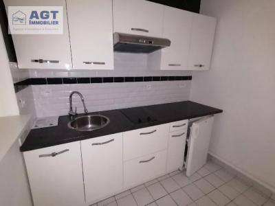 For rent Beauvais 1 room 33 m2 Oise (60000) photo 3