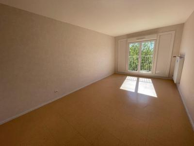 For rent Digoin 3 rooms 59 m2 Saone et loire (71160) photo 1