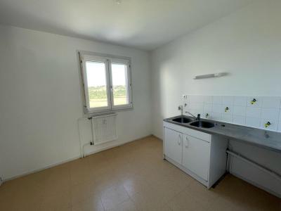 For rent Digoin 3 rooms 59 m2 Saone et loire (71160) photo 2