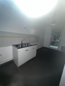 For rent Grenoble 4 rooms 81 m2 Isere (38100) photo 1