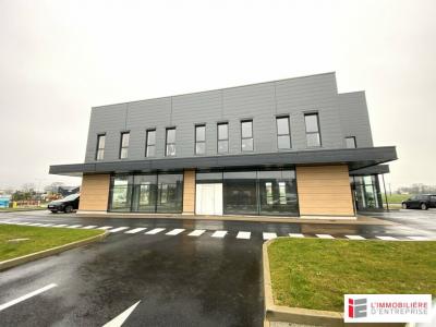 For rent Mordelles 300 m2 Ille et vilaine (35310) photo 0