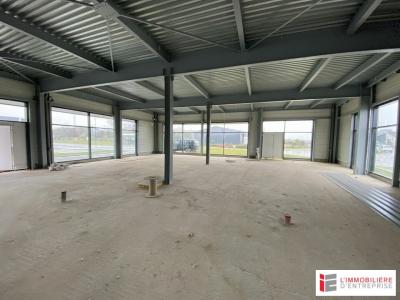 Louer Local commercial 300 m2 Mordelles