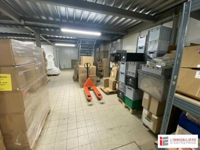 Louer Commerce Rennes 40008 euros